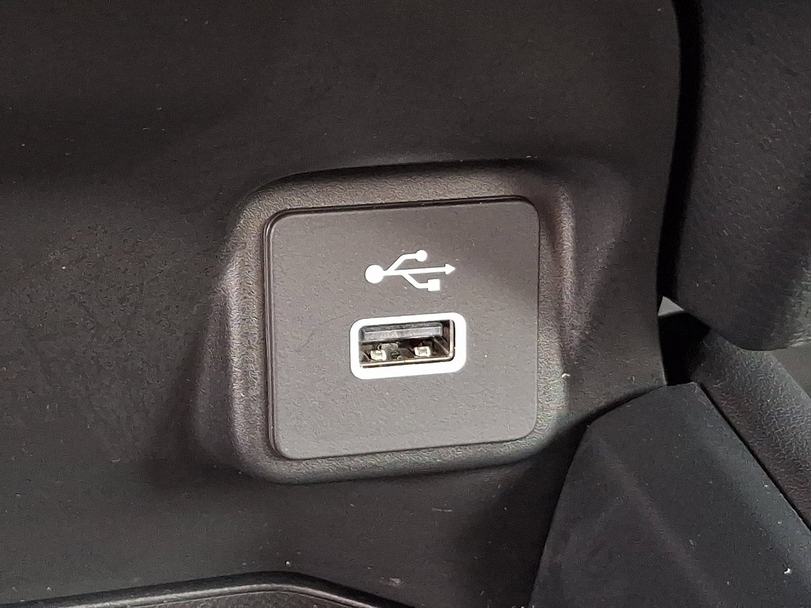 Certified 2024 Honda HR-V LX image 25