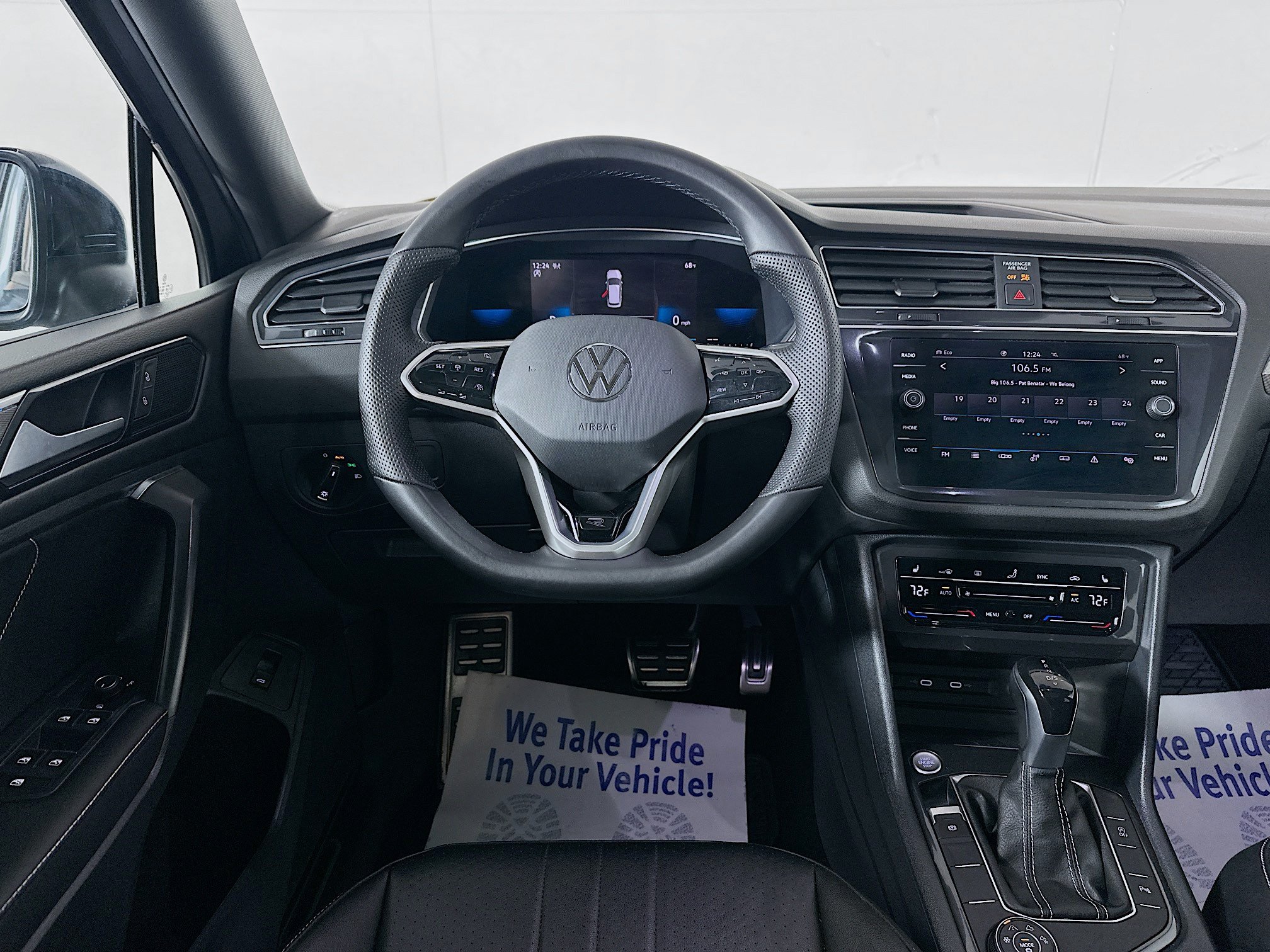 Used 2022 Volkswagen Tiguan SE R-Line AWD/4WD image 21