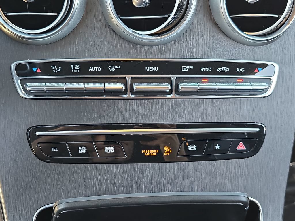 Used 2022 Mercedes-Benz GLC 300 image 26