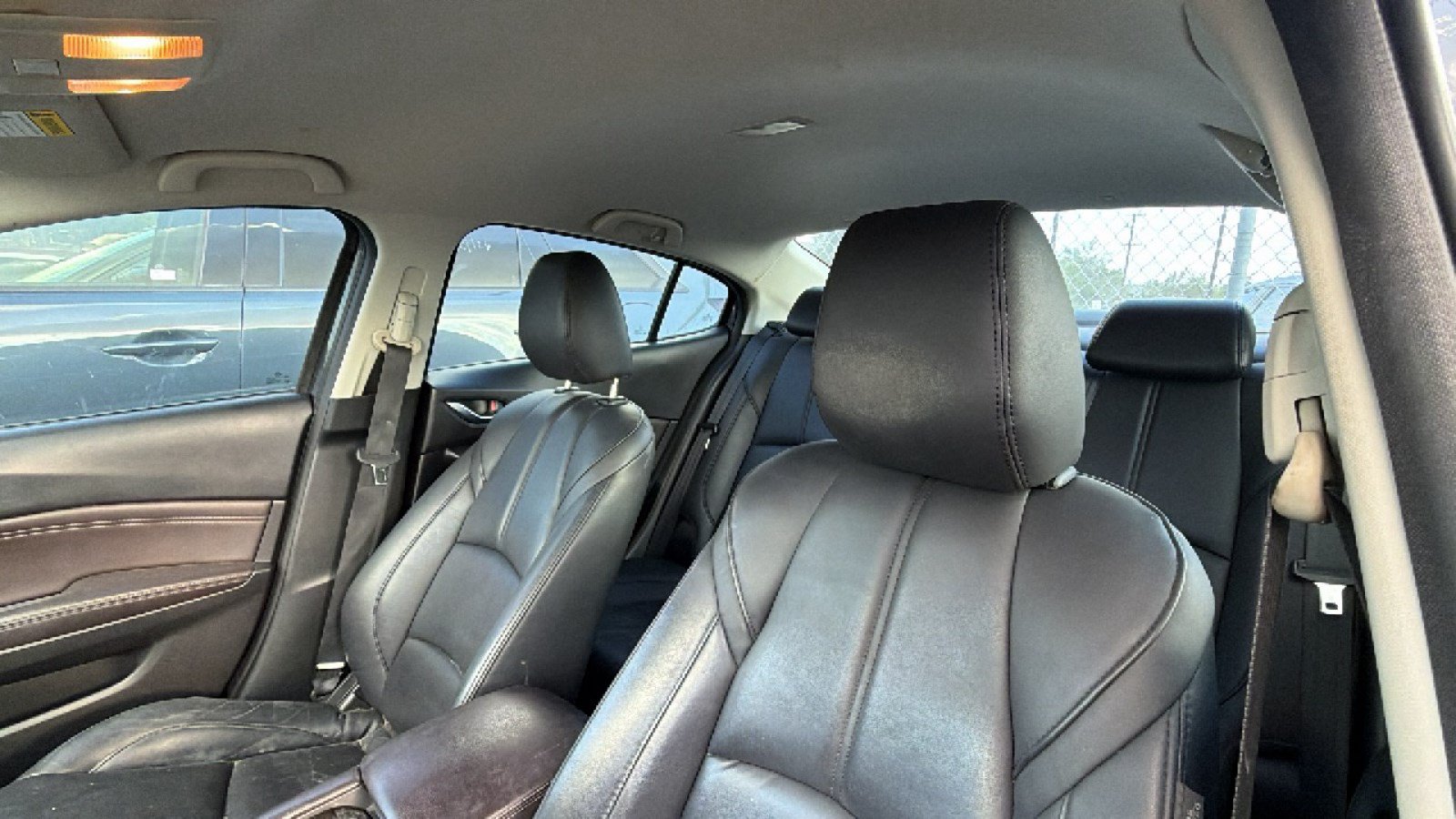 Used 2017 MAZDA MAZDA3 Touring FWD image 8