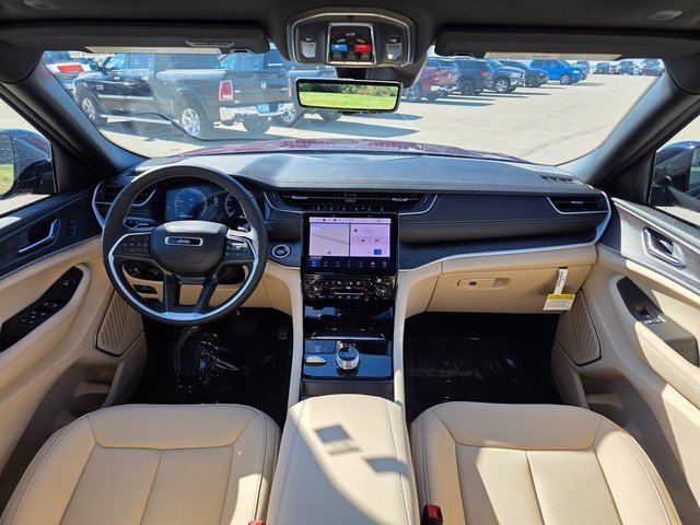 New 2025 Jeep Grand Cherokee L Limited w/ Luxury Tech Group II image 22