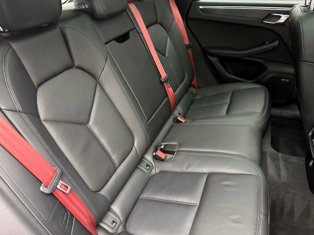 Used 2022 Porsche Macan GTS image 31