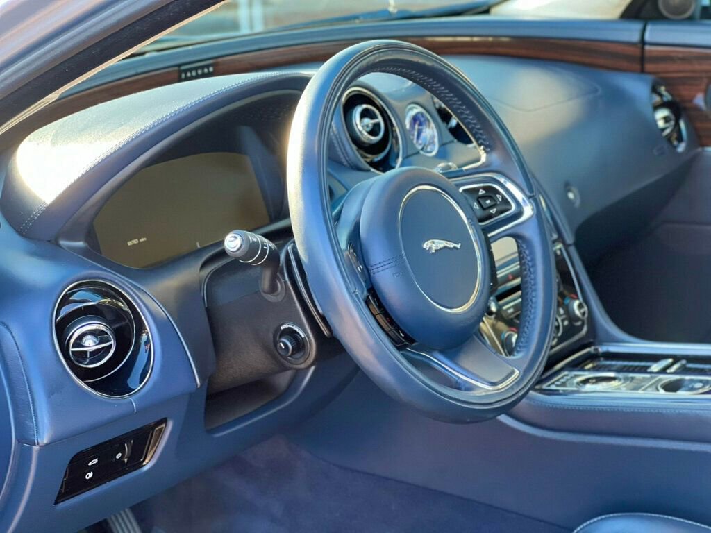 Used 2011 Jaguar XJ L image 15