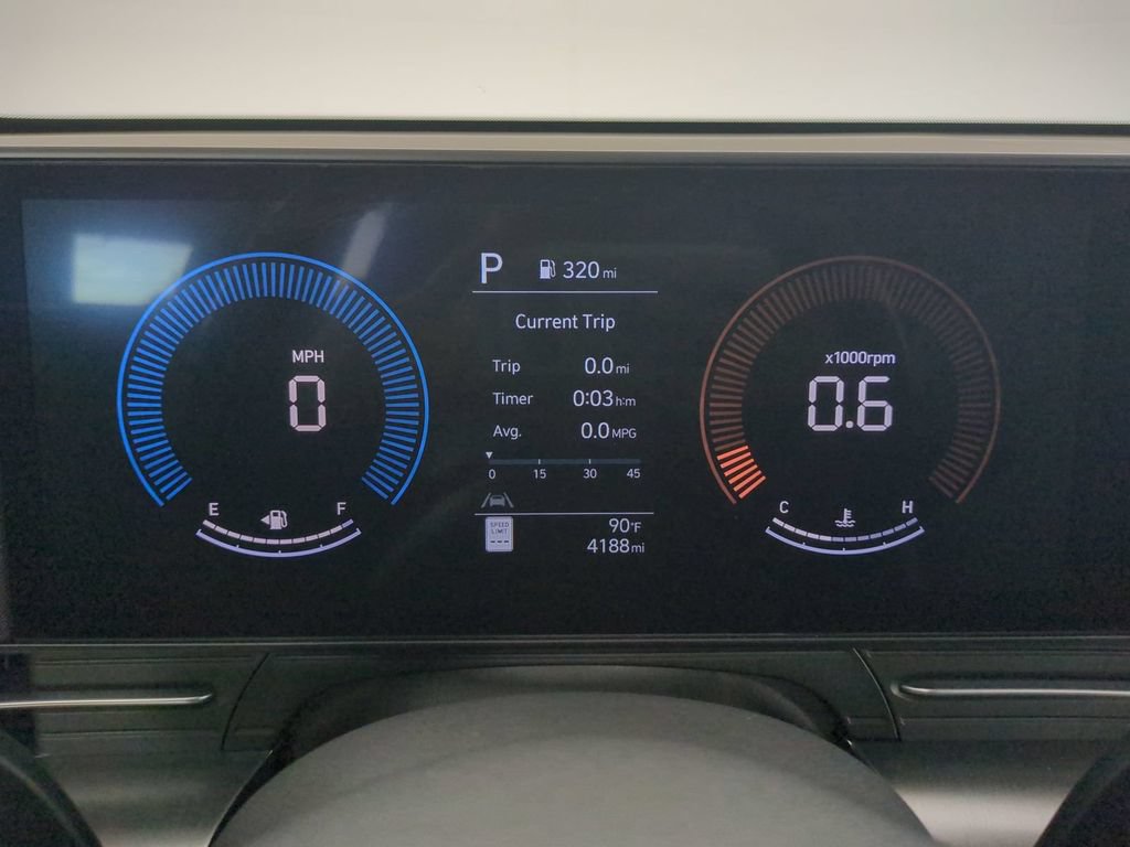 Used 2025 Hyundai Kona SEL FWD image 34