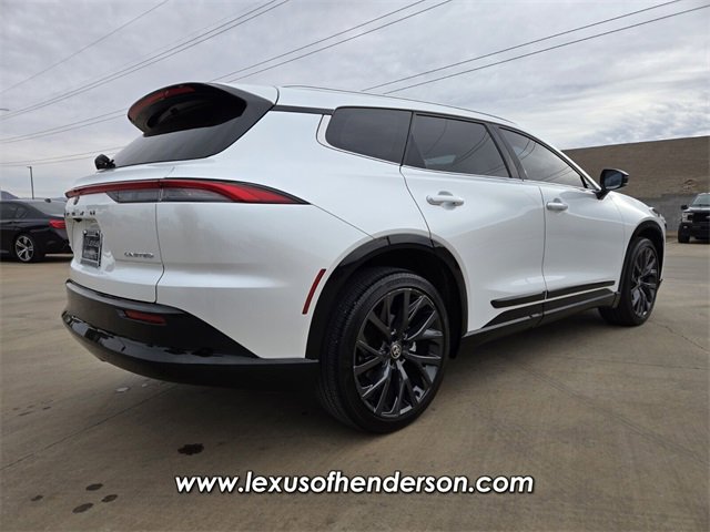 Used 2025 Toyota Crown Signia image 6