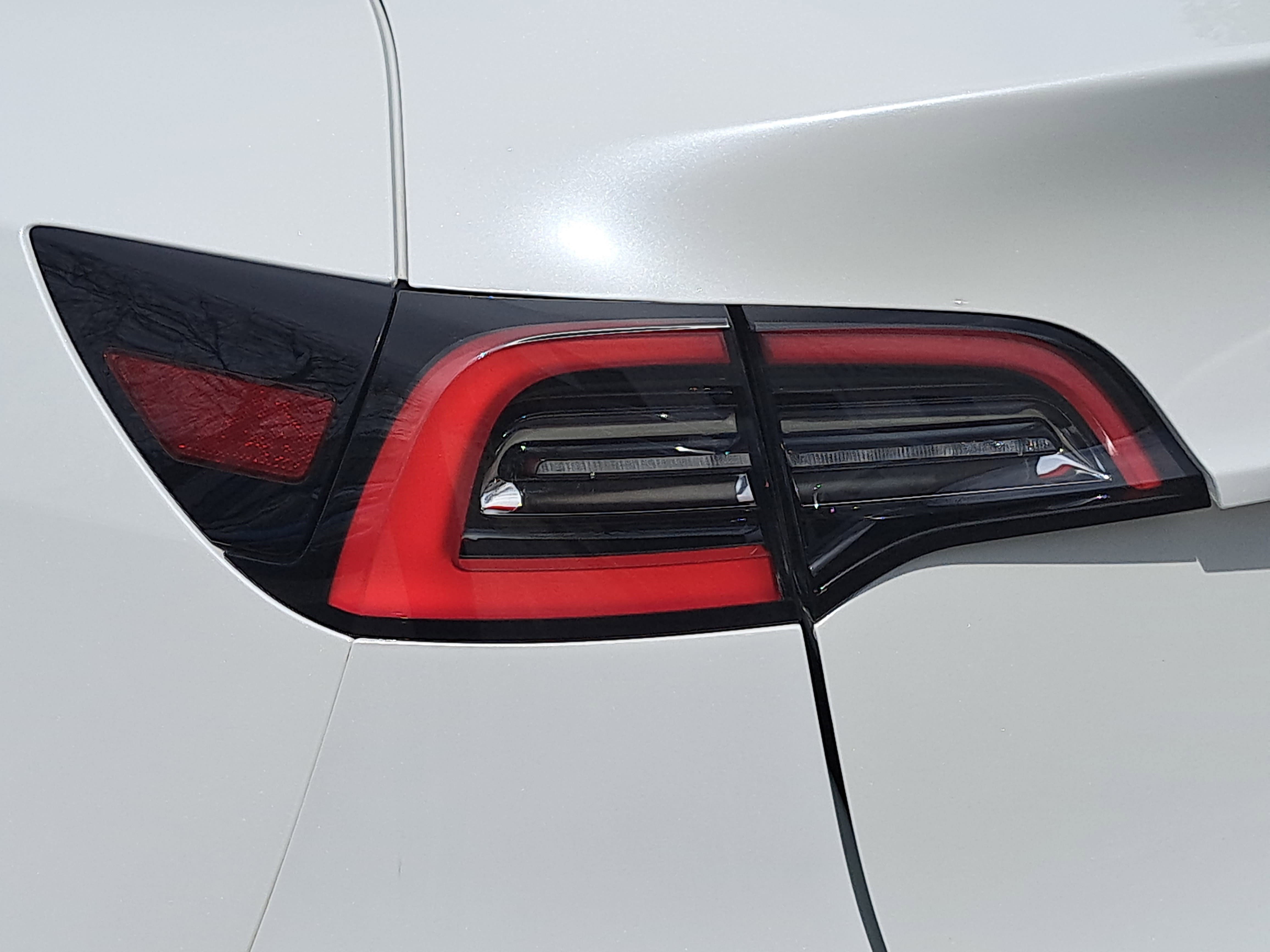 Used 2021 Tesla Model Y Long Range image 29