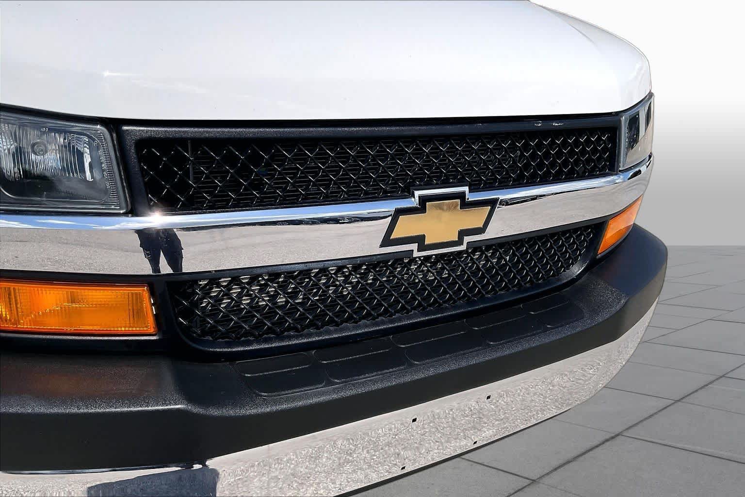 Certified 2024 Chevrolet Express 2500 w/ Driver Convenience Package RWD image 25