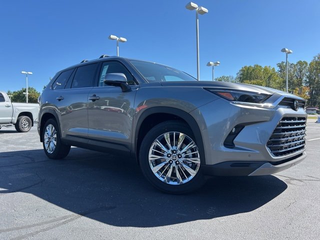 New 2026 Toyota Grand Highlander Platinum image 3