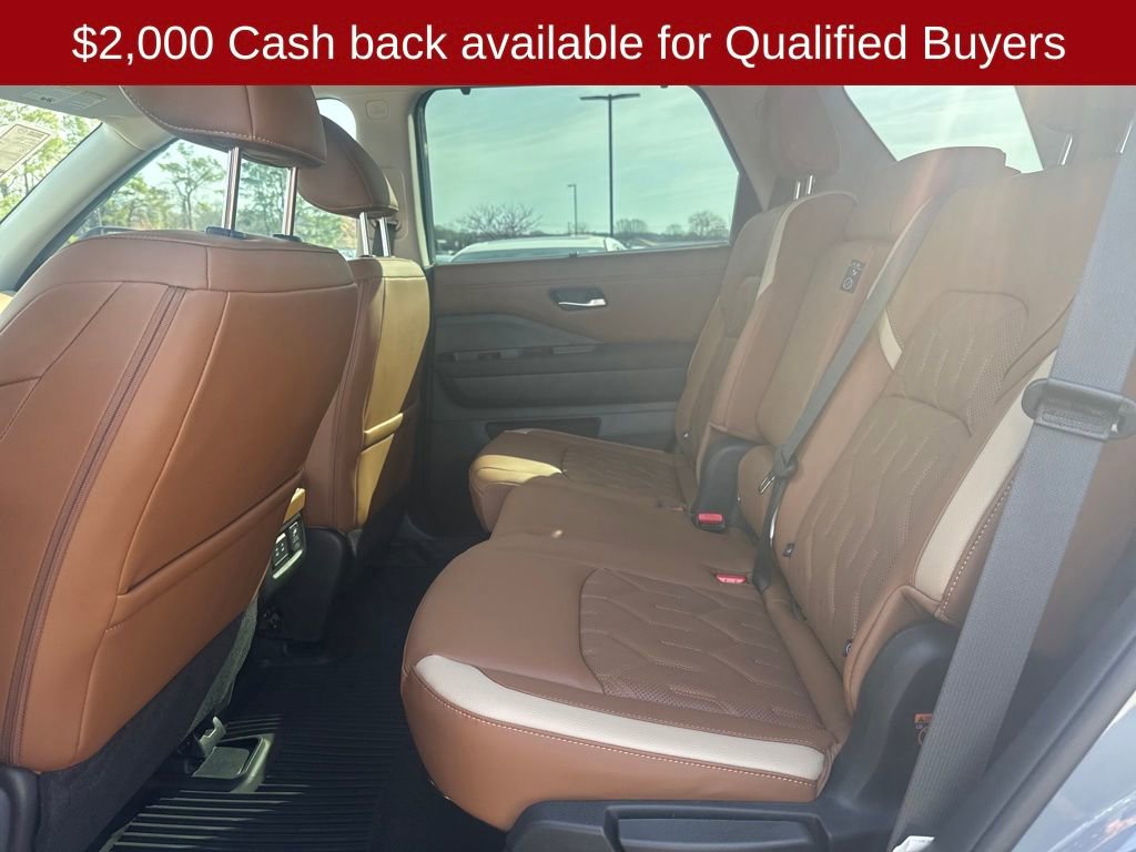 New 2026 Nissan Pathfinder Platinum image 26