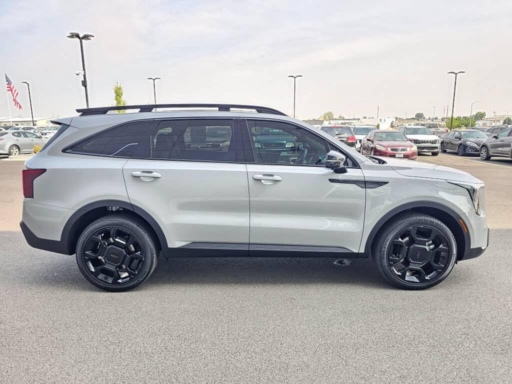 Used 2025 Kia Sorento SX Prestige AWD/4WD image 7
