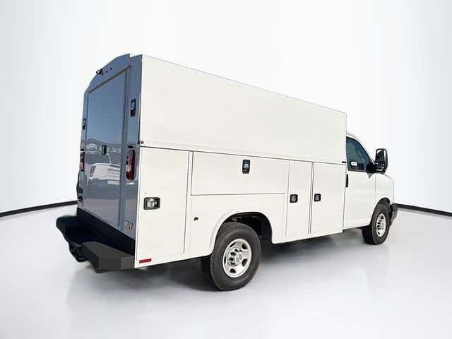 New 2025 Chevrolet Express 3500 w/ Power Convenience Package image 7