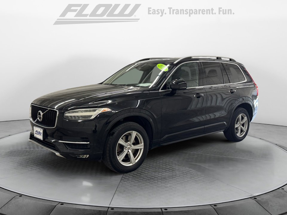 Used 2017 Volvo XC90 T5 Momentum w/ Vision Package FWD image 4