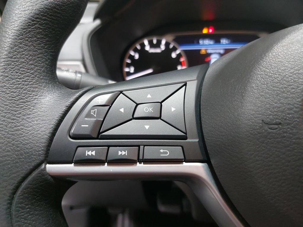 Used 2025 Nissan Altima 2.5 SV FWD image 16
