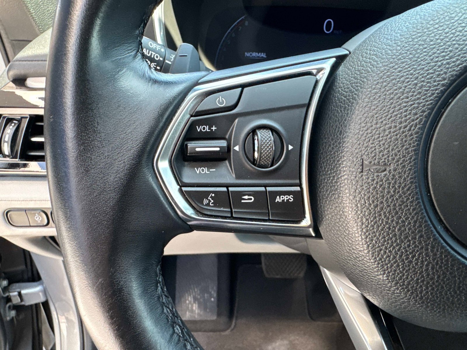 Used 2022 Acura MDX FWD w/ Technology Package image 32