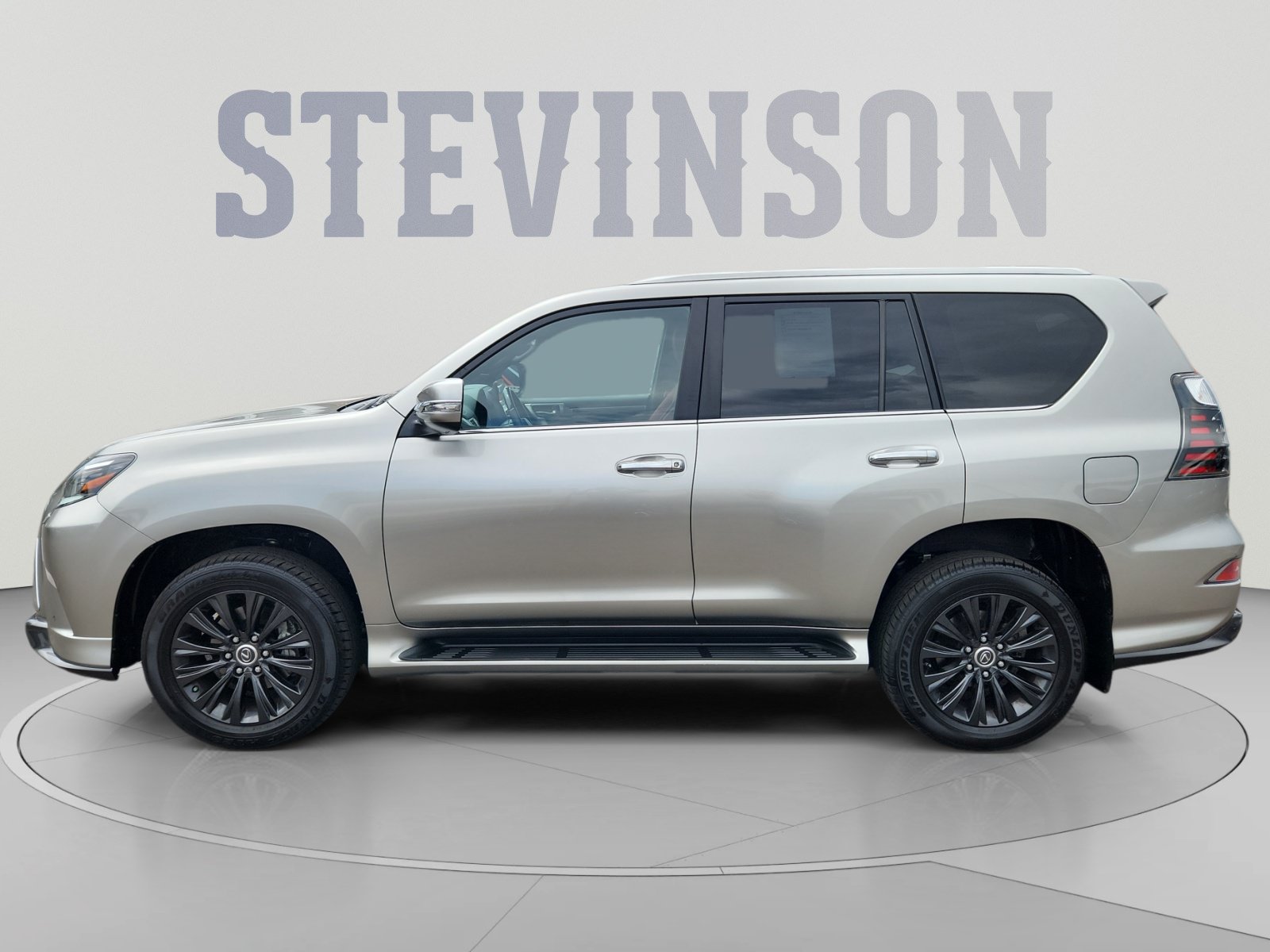 Used 2023 Lexus GX 460 Premium AWD/4WD image 2