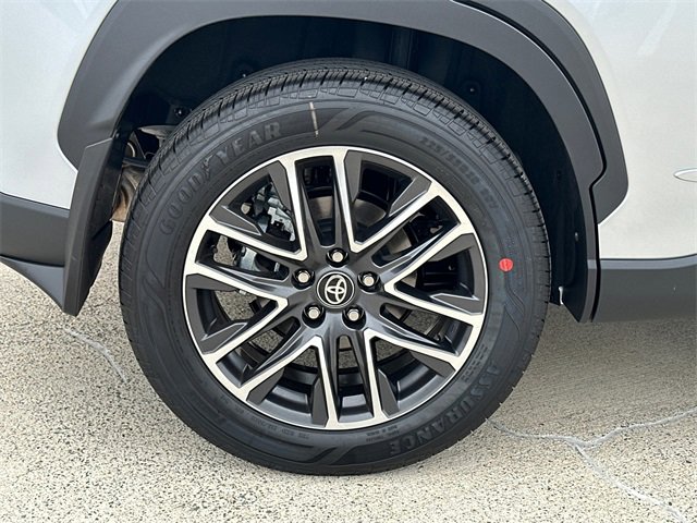 New 2026 Toyota Corolla Cross XLE image 8