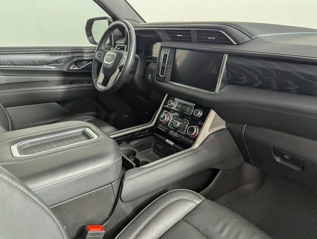 Used 2023 GMC Yukon Denali w/ Denali Reserve Package image 24