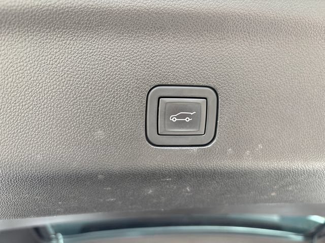 Used 2024 Chevrolet Tahoe High Country AWD/4WD image 35