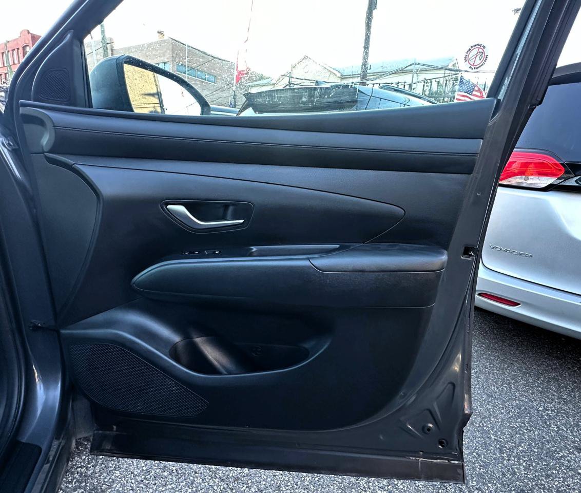 Used 2025 Hyundai Tucson SEL FWD image 19