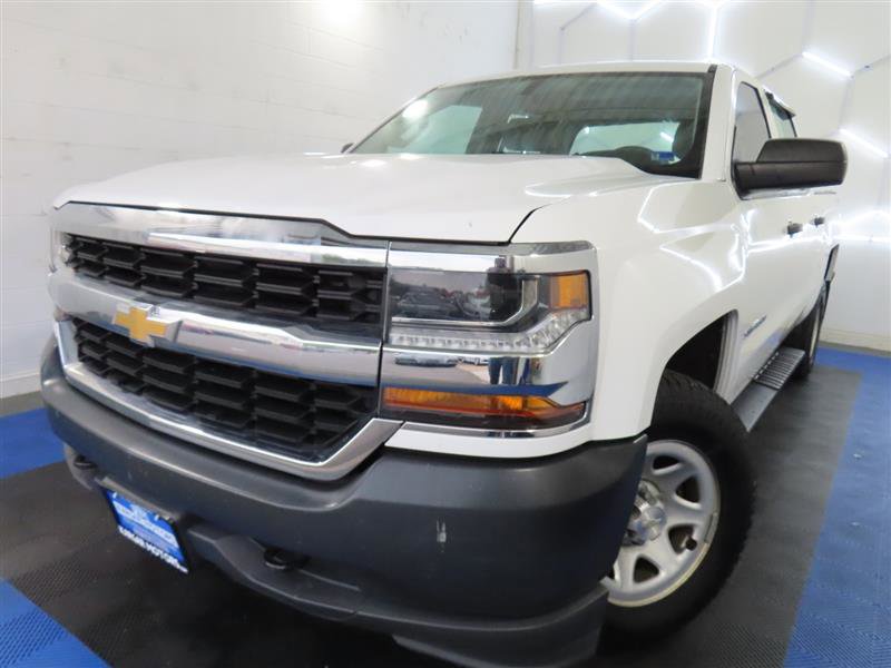 Used 2018 Chevrolet Silverado 1500 W/T w/ Trailering Package AWD/4WD image 1