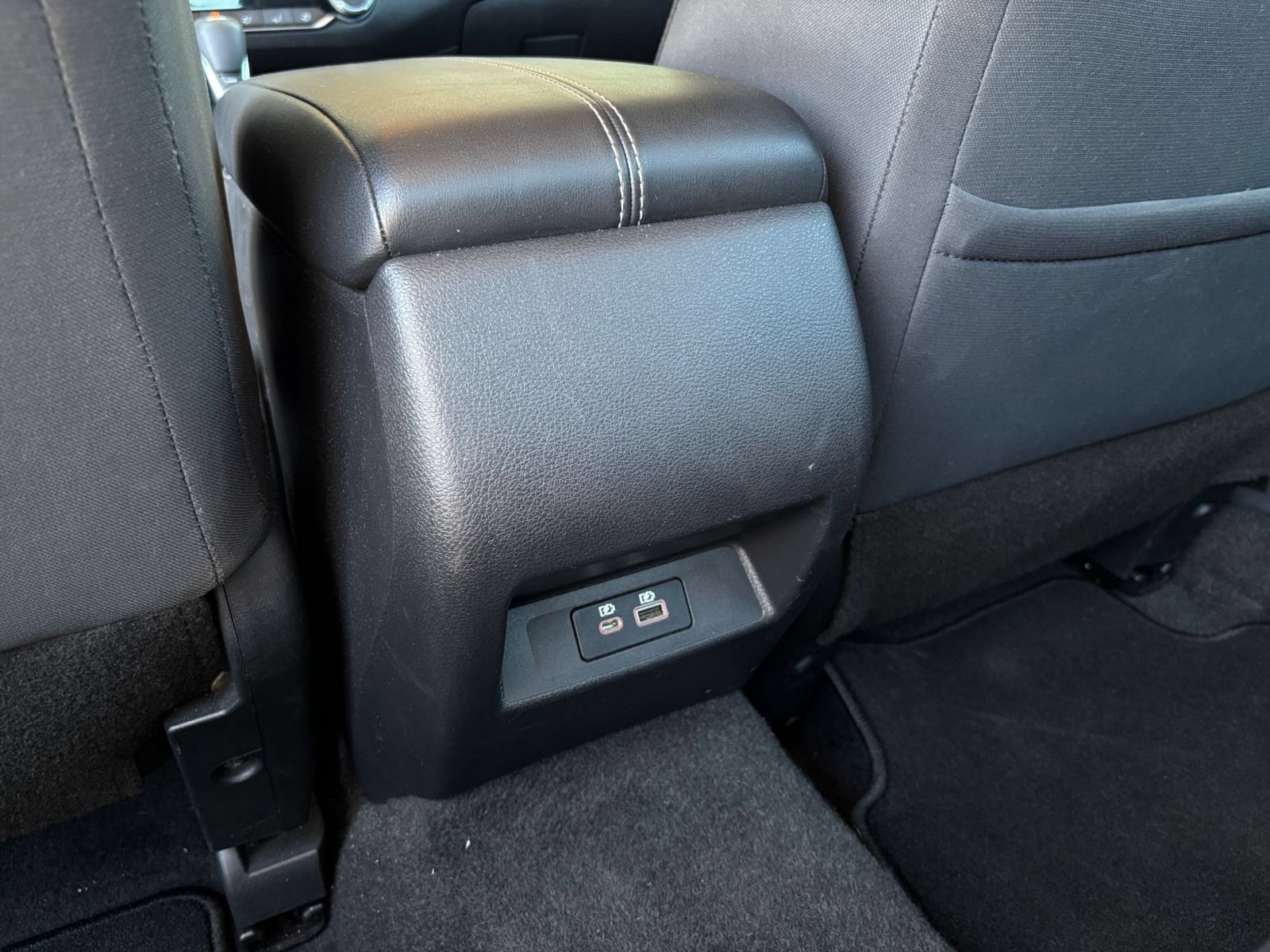 Used 2025 Nissan Altima 2.5 SV FWD image 23