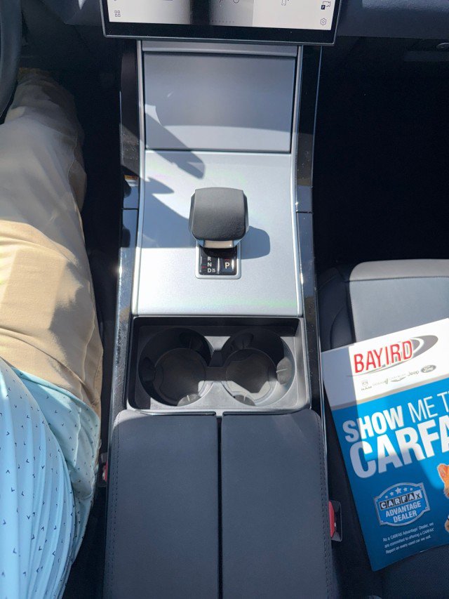 Used 2025 Land Rover Range Rover Velar S image 23