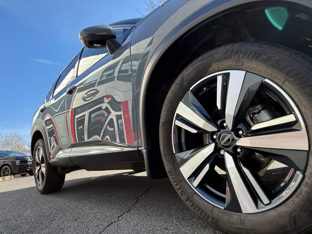 Used 2023 Nissan Rogue SL w/ SL Premium Package AWD/4WD image 9