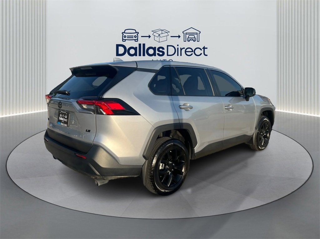 Used 2024 Toyota RAV4 LE image 5