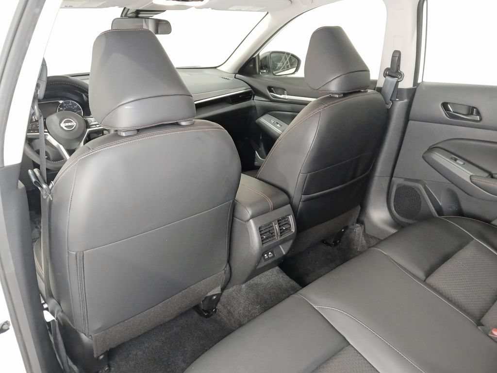 Used 2026 Nissan Altima 2.5 SR FWD image 13