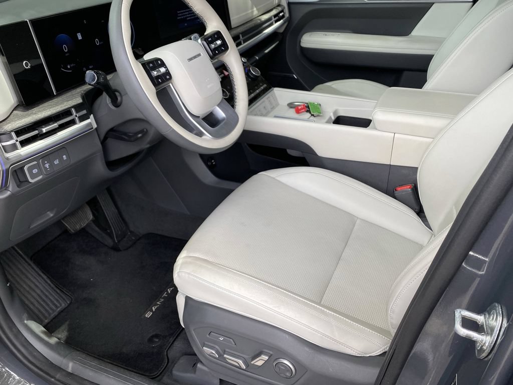 Used 2024 Hyundai Santa Fe Calligraphy FWD image 10