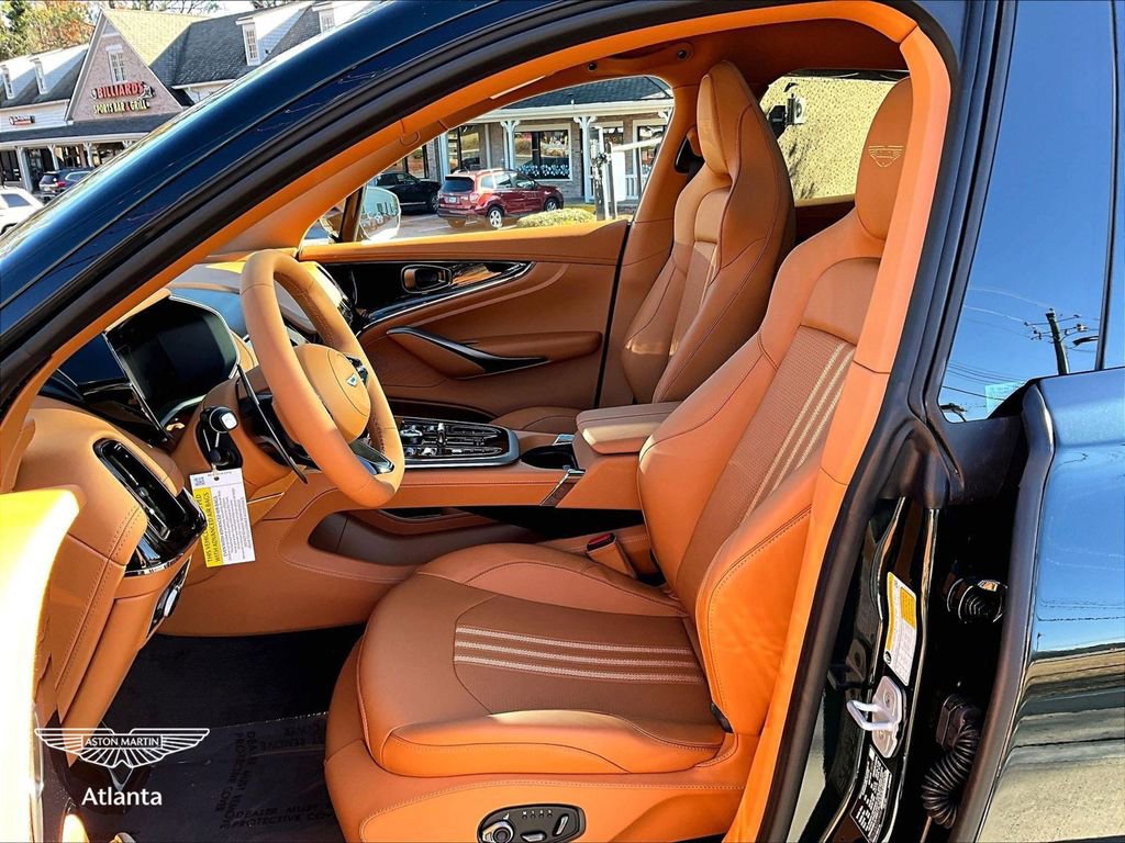 New 2026 Aston Martin DBX 707 image 9