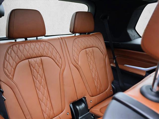 Used 2023 BMW X7 M60i w/ Executive Package image 25
