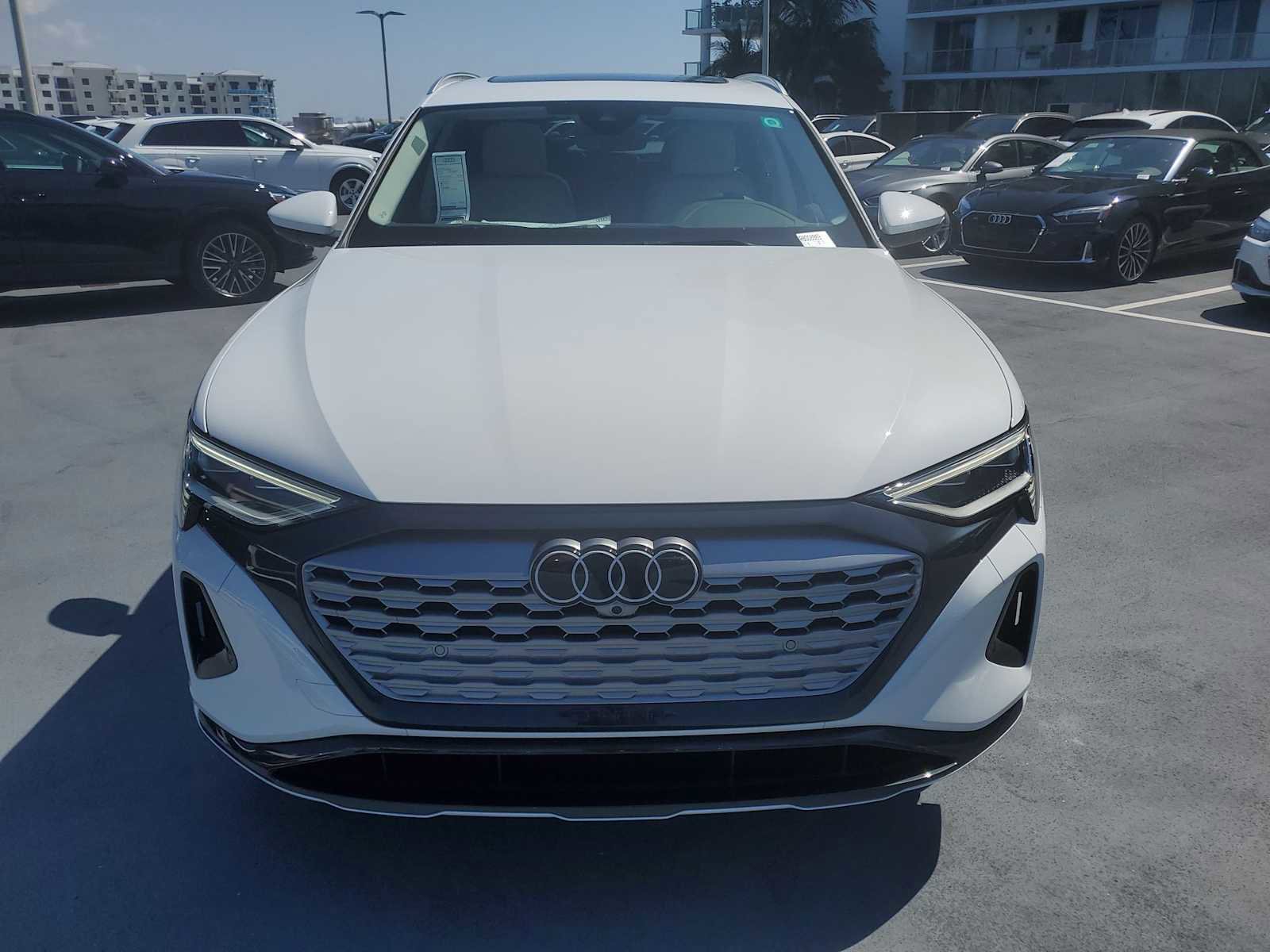 Certified 2024 Audi Q8 e-tron Premium Plus w/ Premium Plus Package AWD/4WD image 9