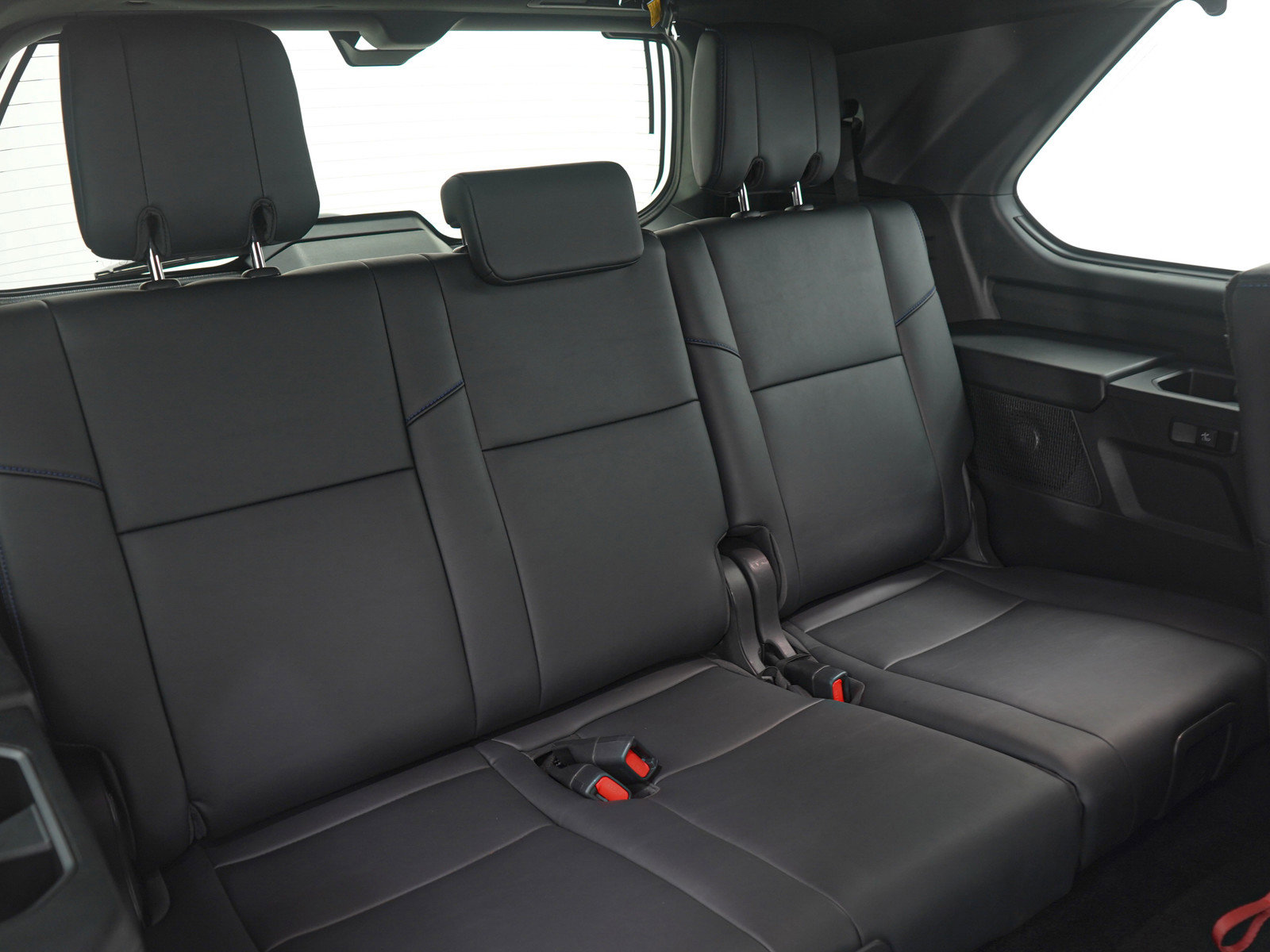 Used 2025 Toyota Sequoia Platinum image 16