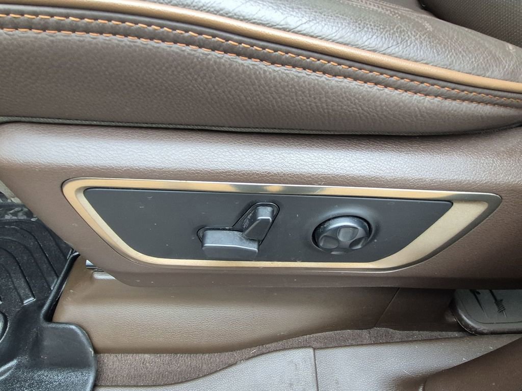 Used 2025 RAM 1500 Limited w/ Trailer Tow Group AWD/4WD image 19