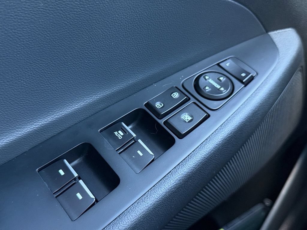Used 2021 Hyundai Tucson Limited AWD/4WD image 21