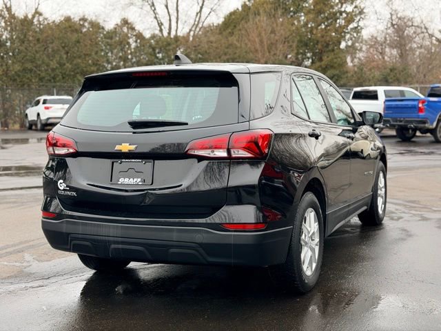 Used 2022 Chevrolet Equinox LS image 4