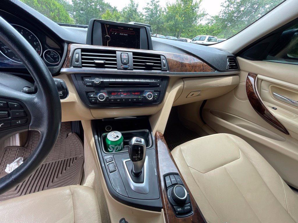 Used 2013 BMW 328i xDrive Sedan AWD/4WD image 11