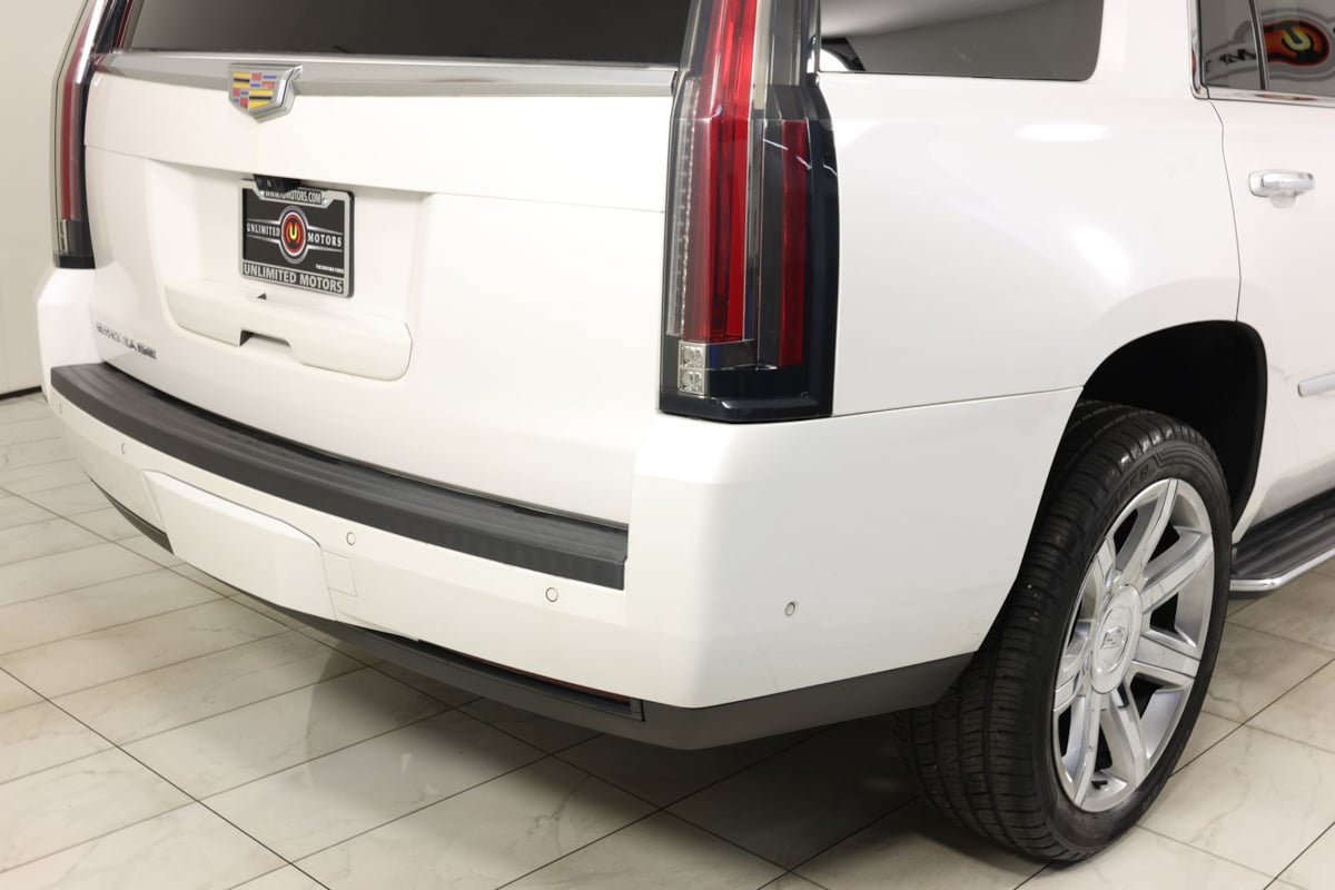 Used 2020 Cadillac Escalade Luxury AWD/4WD image 46