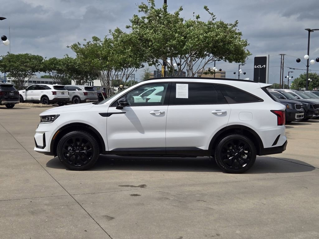 Certified 2023 Kia Sorento SX image 12