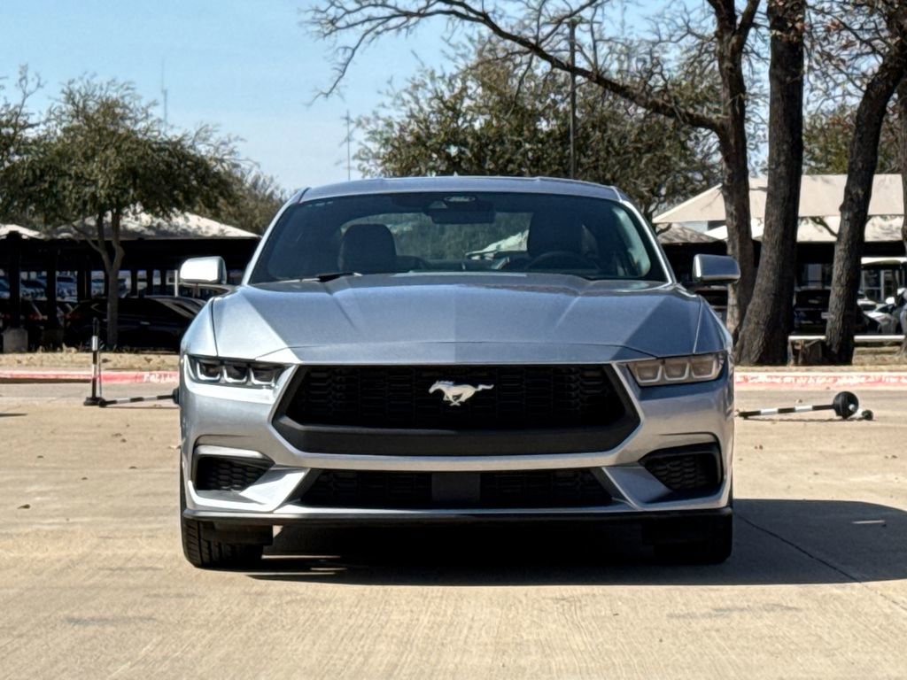 Used 2024 Ford Mustang Premium image 2