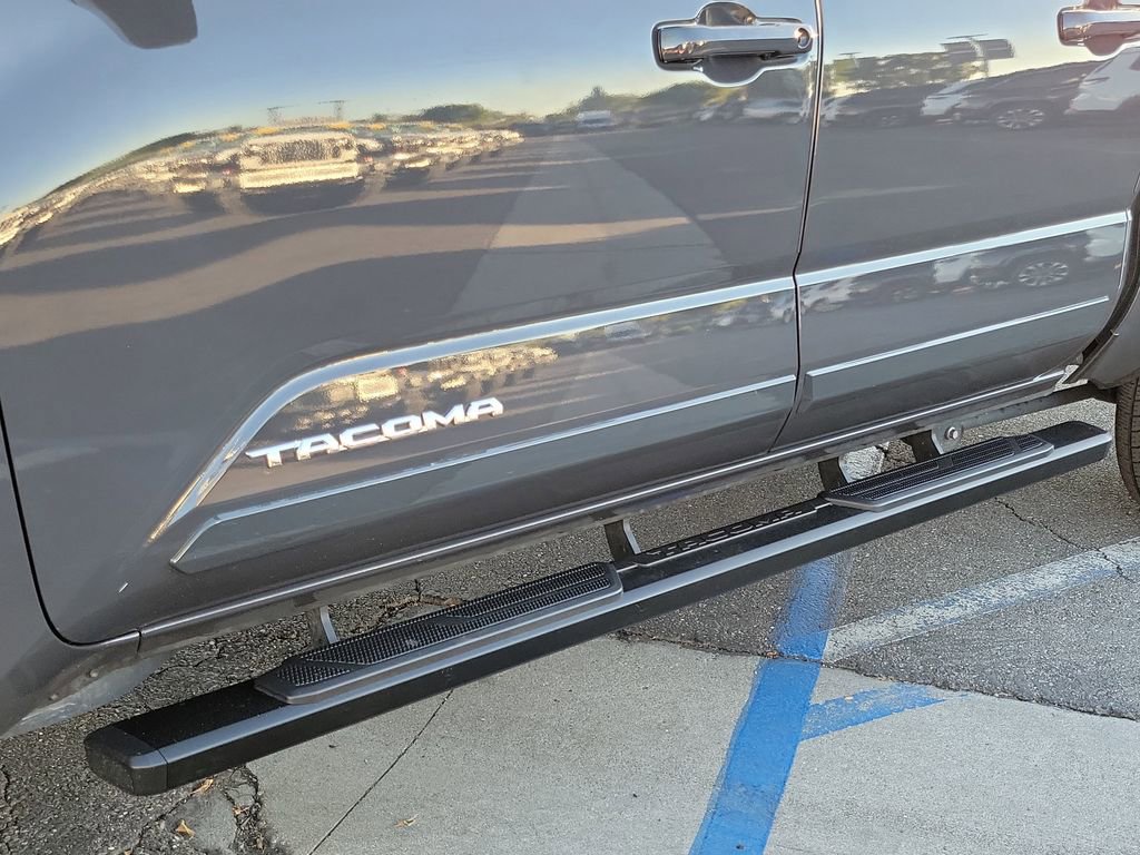 Used 2025 Toyota Tacoma SR5 image 25