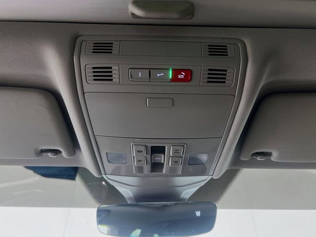 Used 2023 Volkswagen Jetta SE w/ Panoramic Sunroof Package FWD image 20