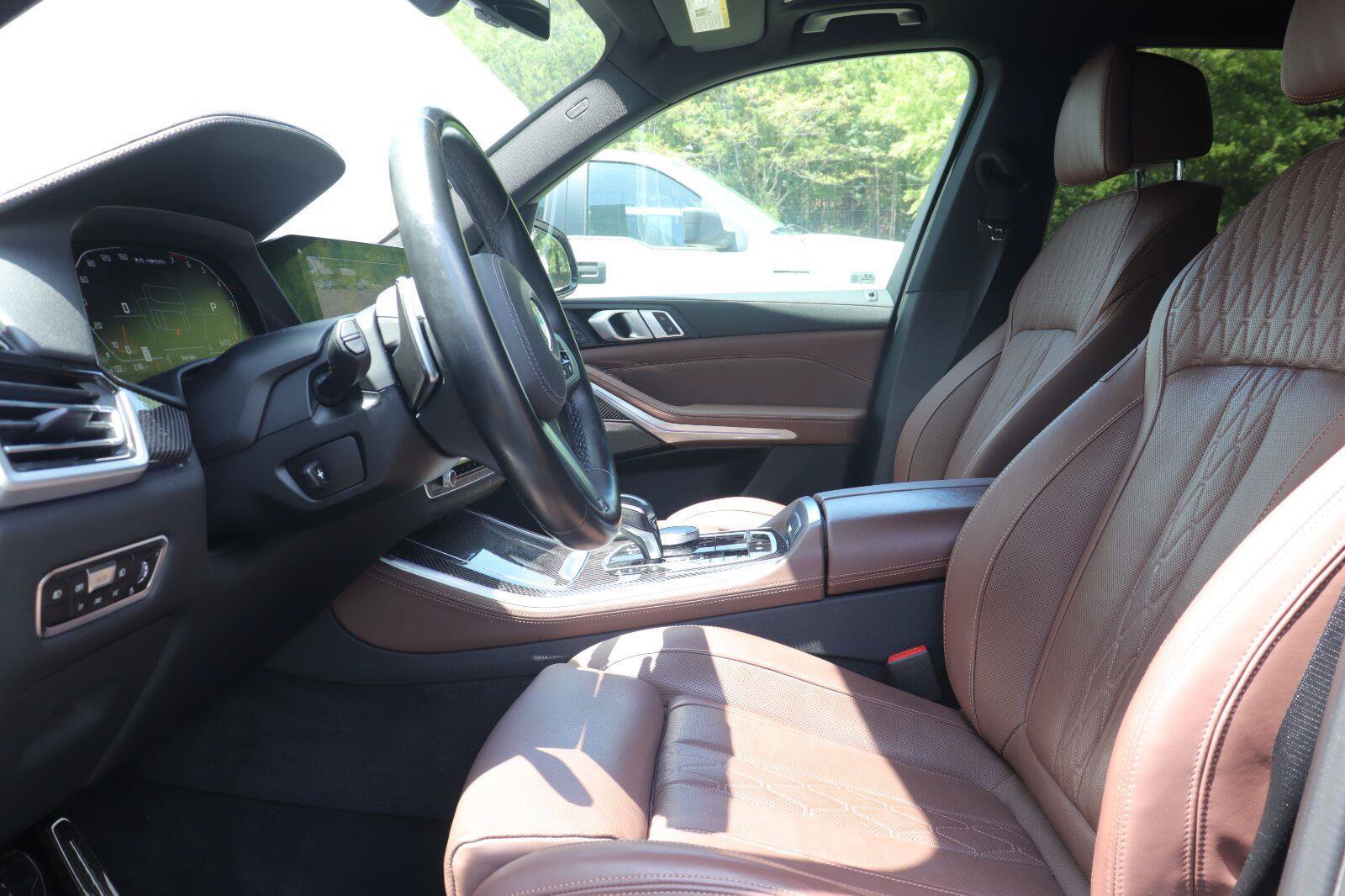Used 2021 BMW X5 M50i w/ Premium Package AWD/4WD image 11