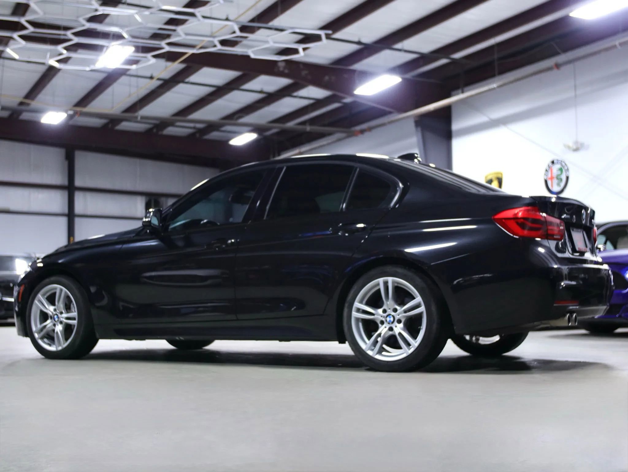 Used 2018 BMW 330i xDrive Sedan w/ M Sport Package image 15