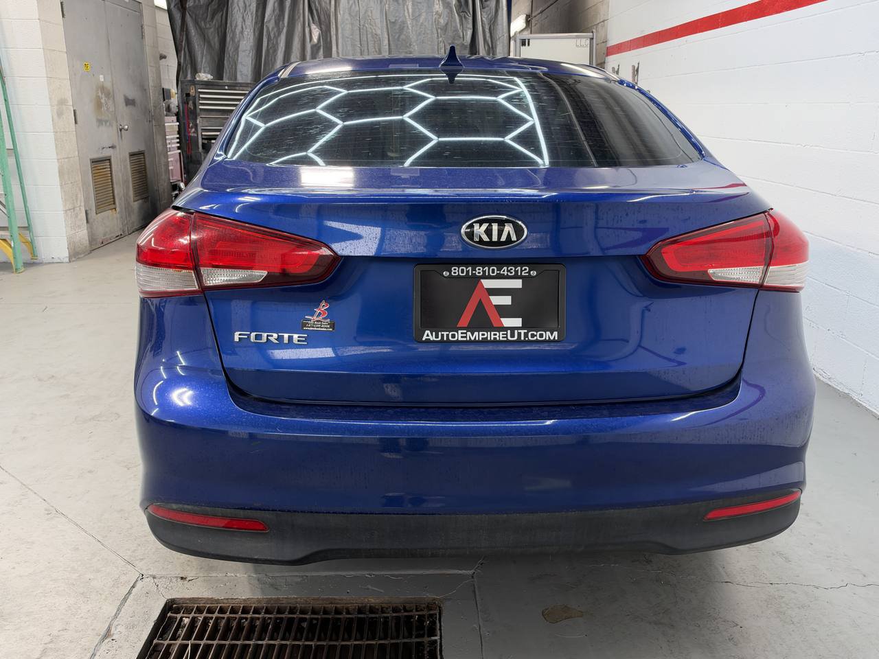Used 2017 Kia Forte LX FWD image 6