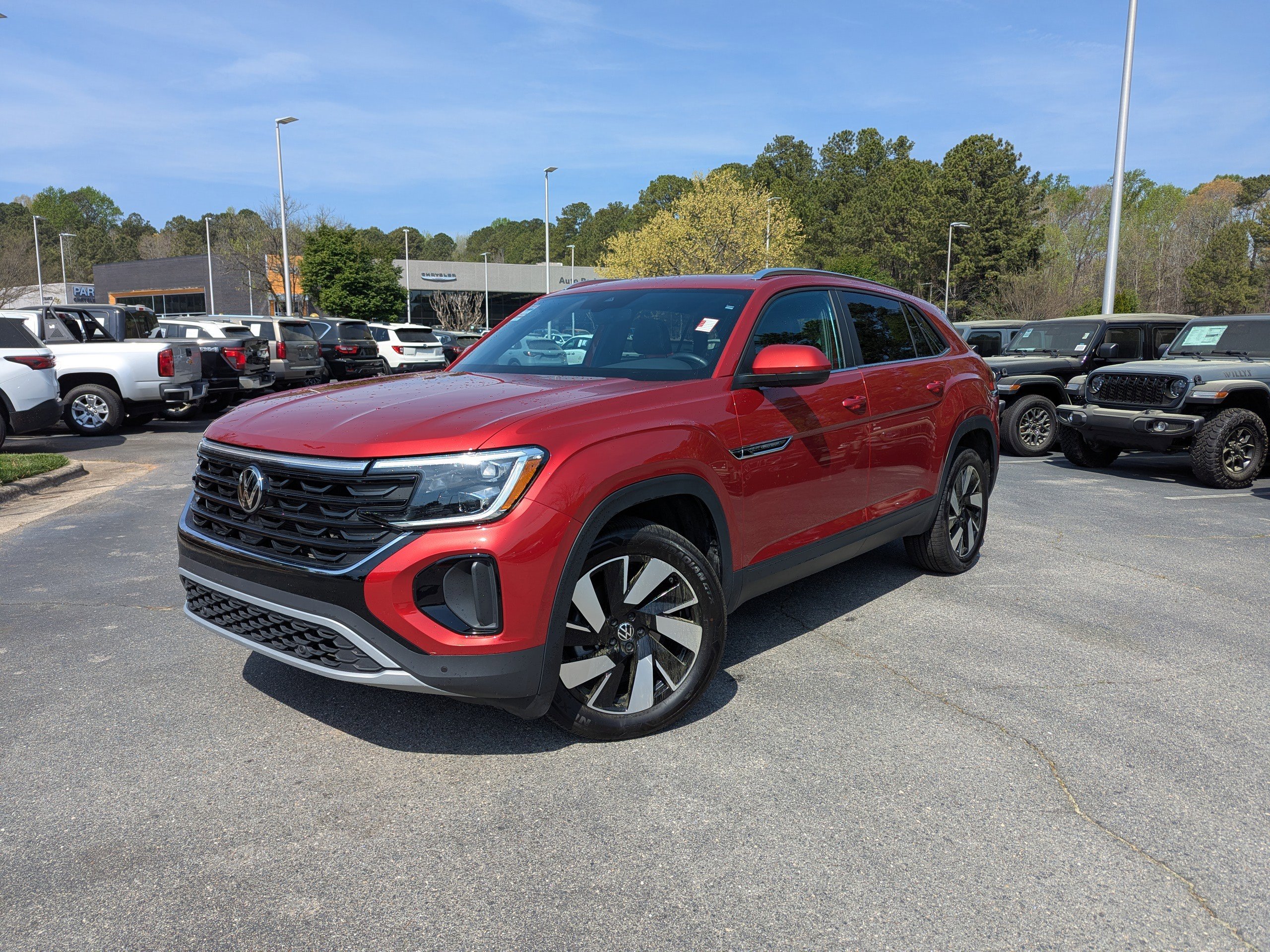 Used 2024 Volkswagen Atlas Cross Sport SE w/ Panoramic Sunroof Package image 1