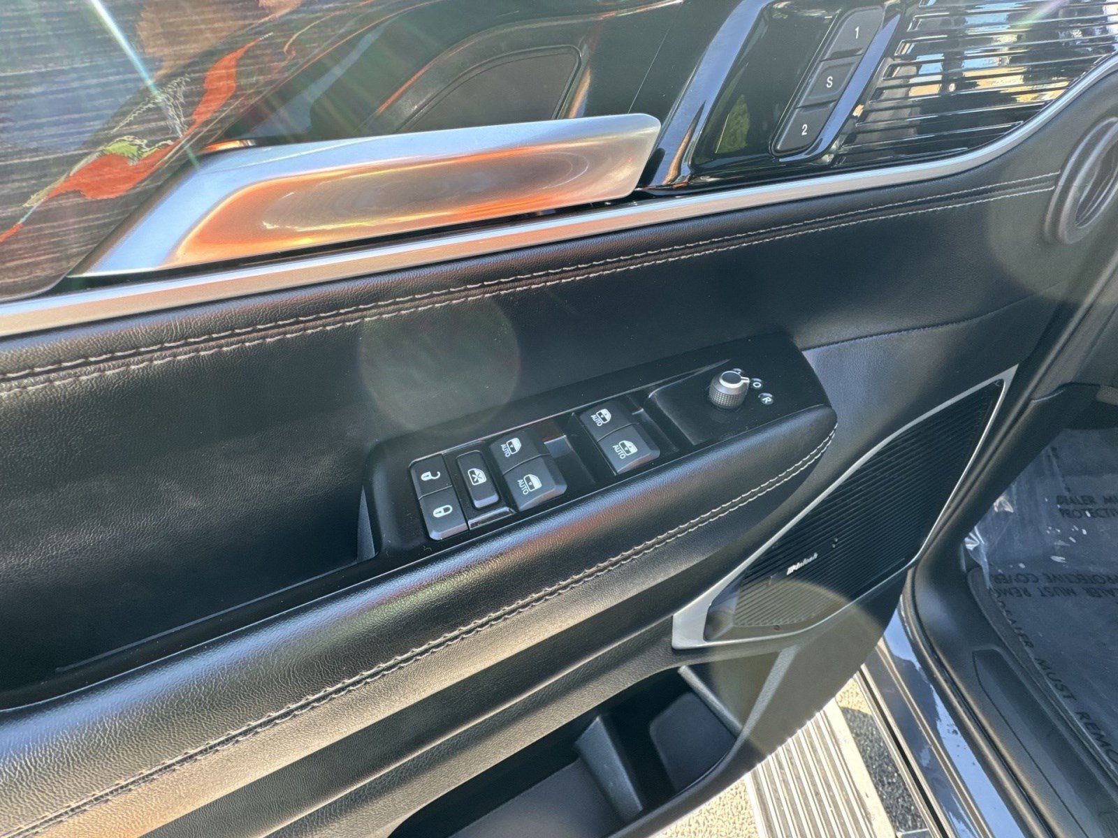 Used 2022 Jeep Wagoneer Series III w/ Premium Group I AWD/4WD image 15