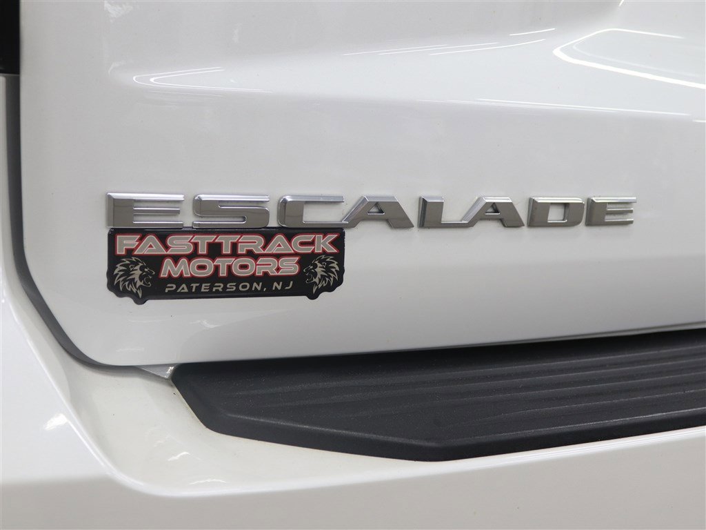 Used 2022 Cadillac Escalade ESV Sport Platinum AWD/4WD image 6