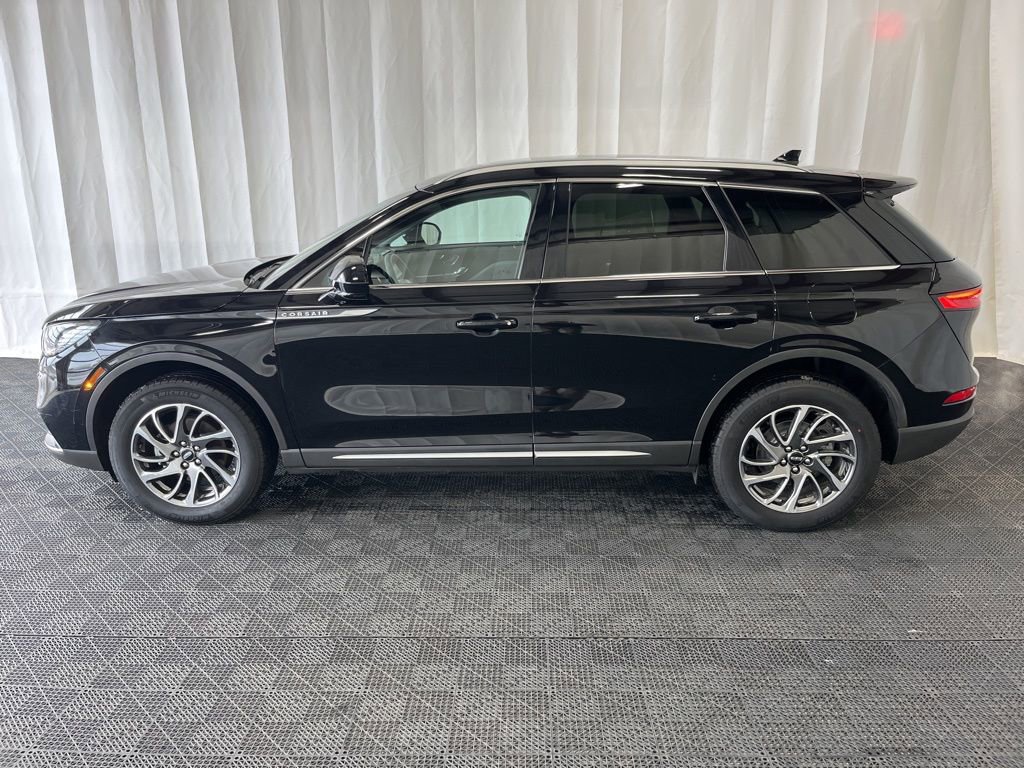 Used 2022 Lincoln Corsair AWD w/ Equipment Group 101A image 28